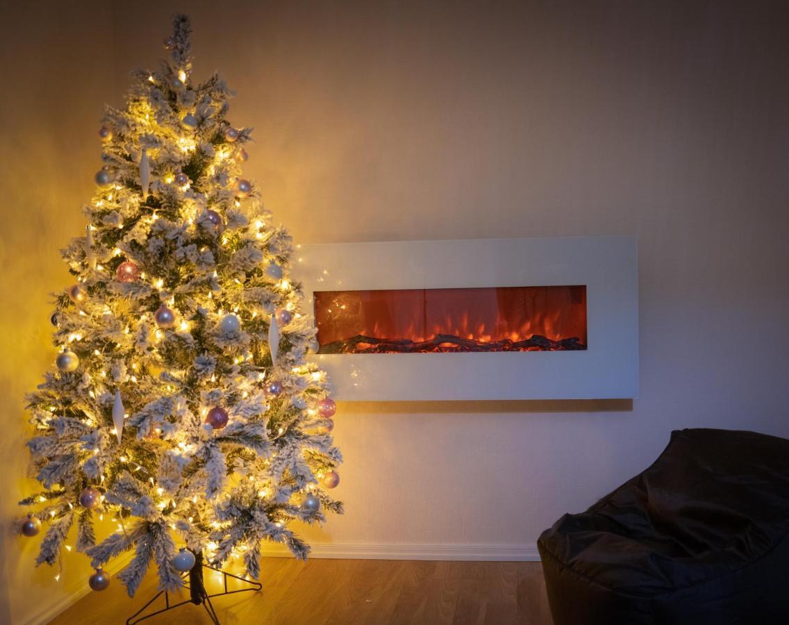 Design Apartment With Lake View, Sauna, Fireplace 로바니에미 외부 사진